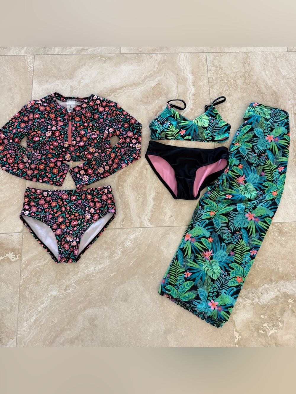 Girls Swimsuits (size small 6/7)